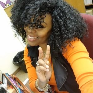 Meet your Posher, Raynisha